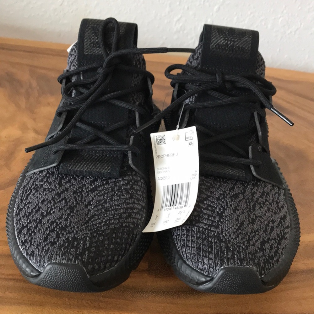 NWT Adidas Originals Prophere